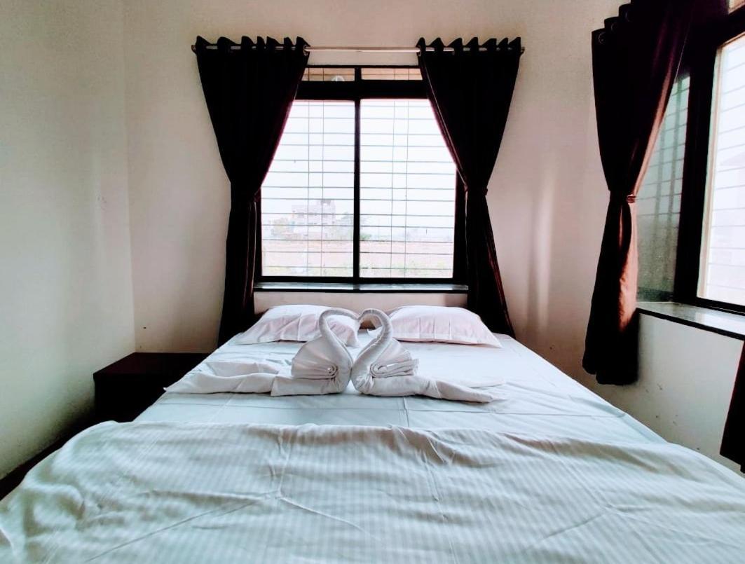 White Smoke Villa Igatpuri Exteriér fotografie